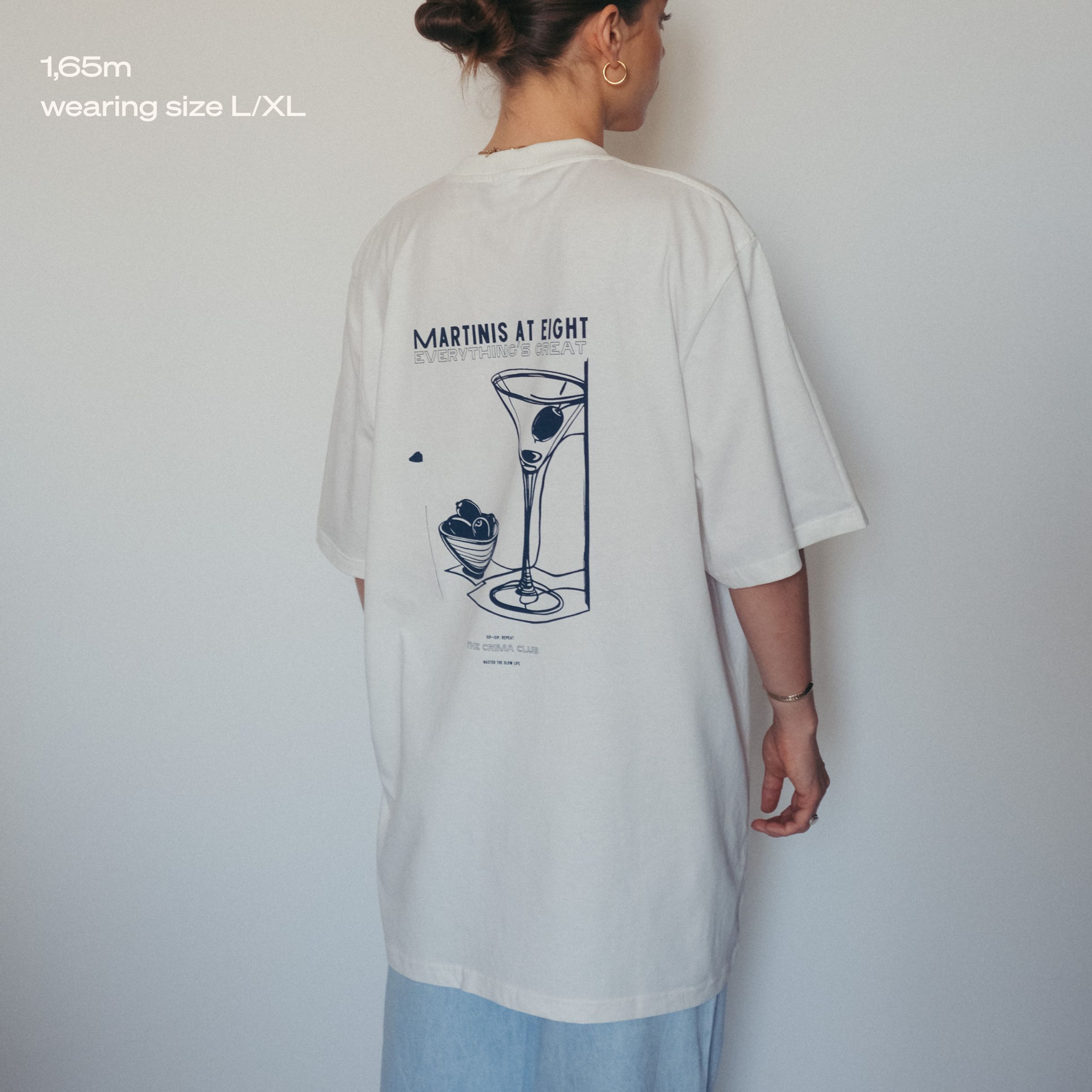 MARTINIS AT EIGHT Oversized T-Shirt