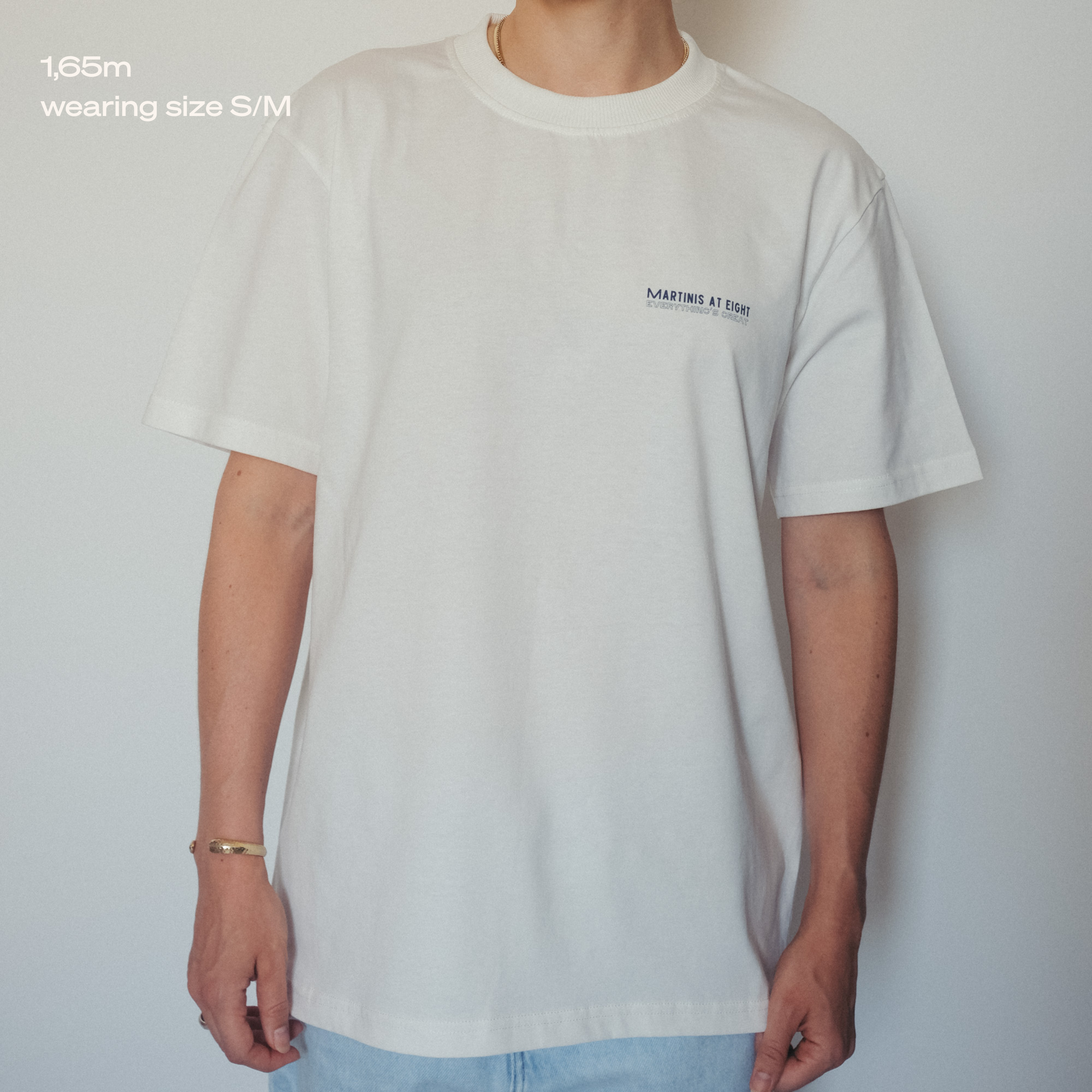 MARTINIS AT EIGHT Oversized T-Shirt