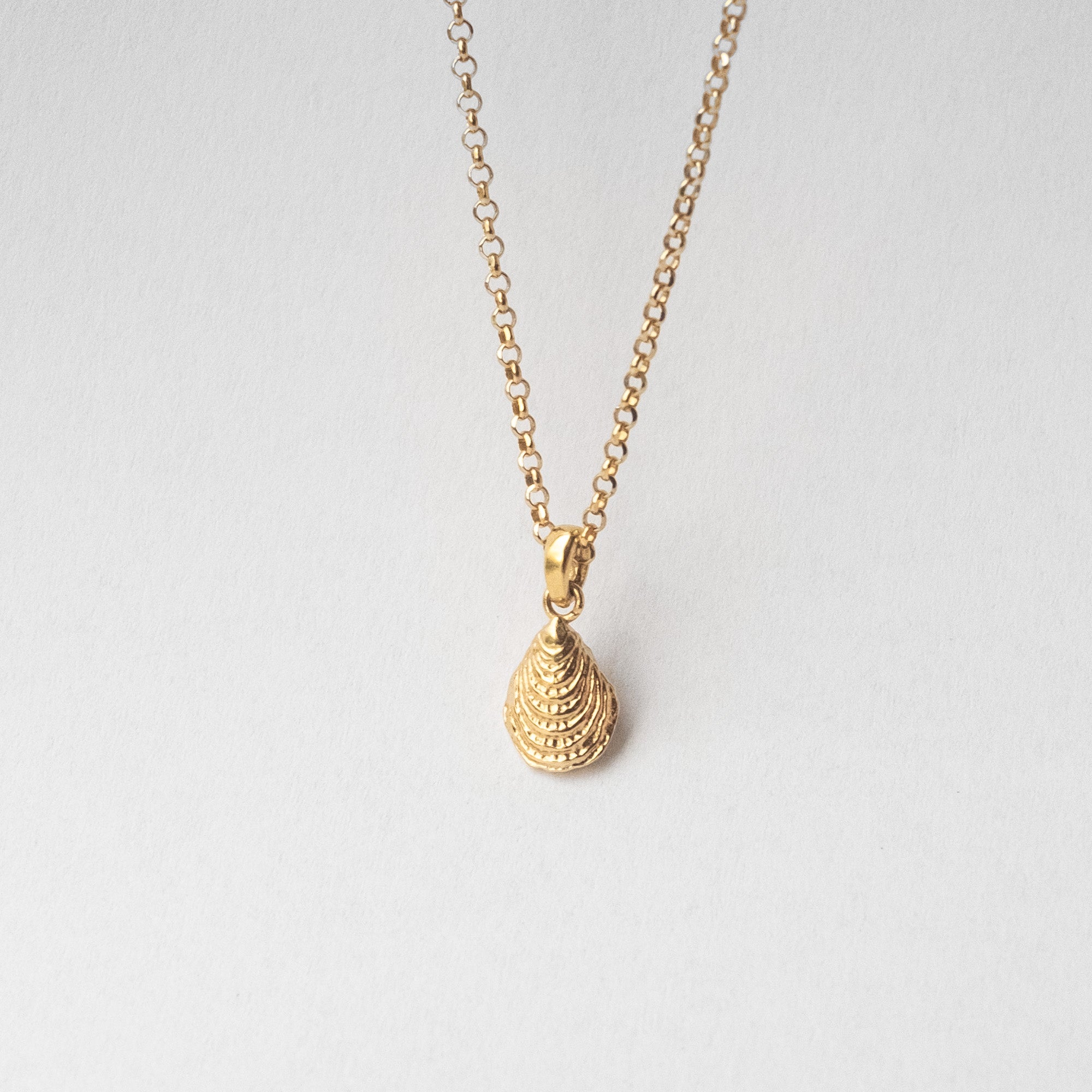 OYSTER Necklace Gold