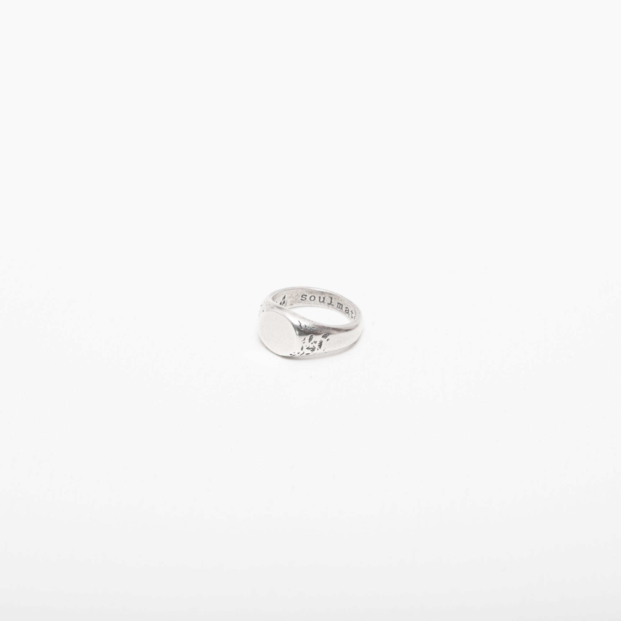 THE ESSENTIAL RING SILVER