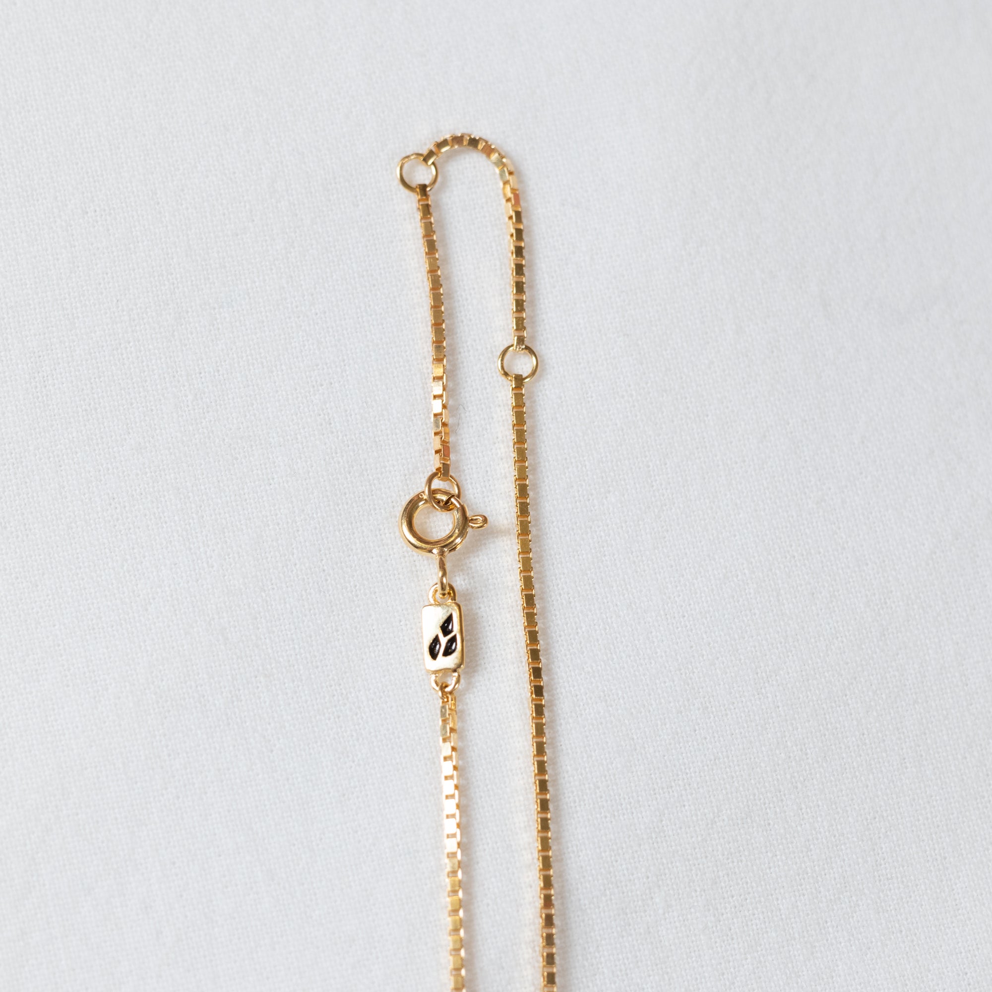 AMORE Necklace Gold